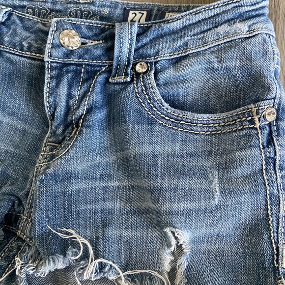 Miss Me Cutoff Shorts 27 - Picture 3 of 6